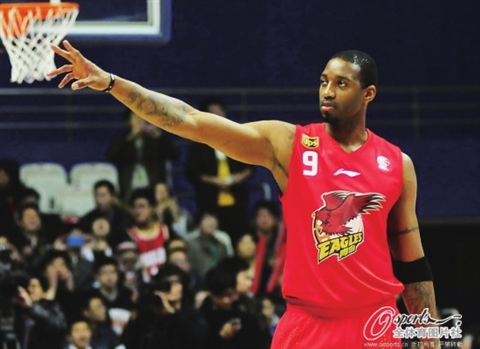  爵士送活塞十连败稳居副班长  